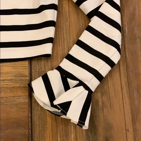 Black and white striped top - Picture 2 of 3